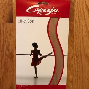 🌼5/$25 Capezio tights